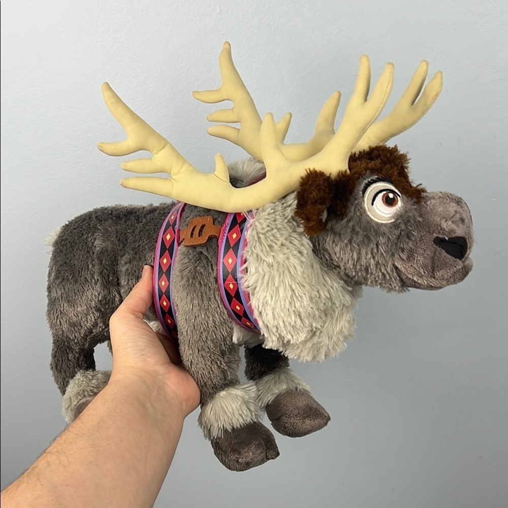 Disney Parks Sven Frozen stuffed plush reindeer Authentic parks souvenir
